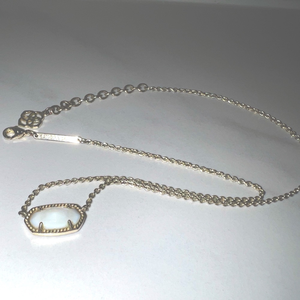 Kendra Scott Pendant Necklace